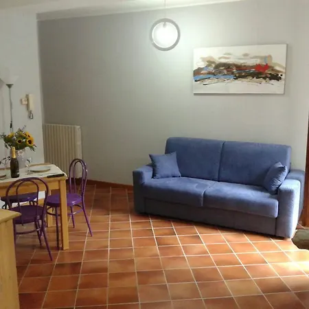 Romantica Piazzetta Appartamento *